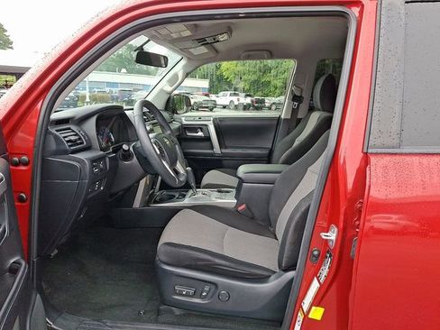 Used 2019 Toyota 4Runner SR5 image 17