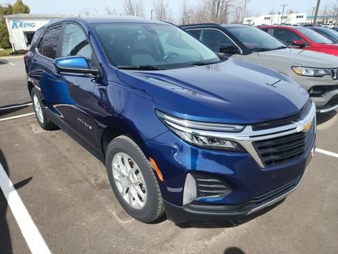 Used 2022 Chevrolet Equinox LT AWD/4WD image 11