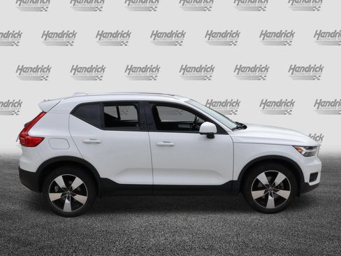 Used 2020 Volvo XC40 T5 Momentum w/ Protection Package Premier AWD/4WD image 10