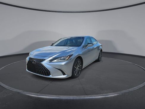 Used 2025 Lexus ES 350 w/ Premium Package FWD image 4