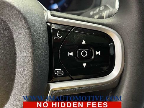 Used 2023 Volvo XC90 B5 Core w/ Protection Package Premier image 38