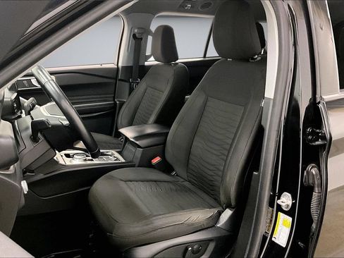 Used 2021 Ford Explorer XLT AWD/4WD image 21