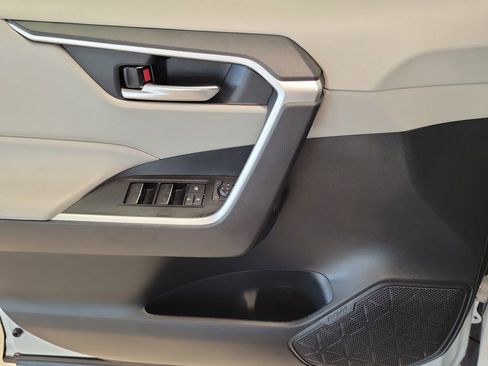 Certified 2023 Toyota RAV4 XLE Premium image 17