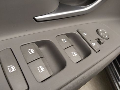 Used 2023 Hyundai Elantra SEL w/ Convenience Package FWD image 27