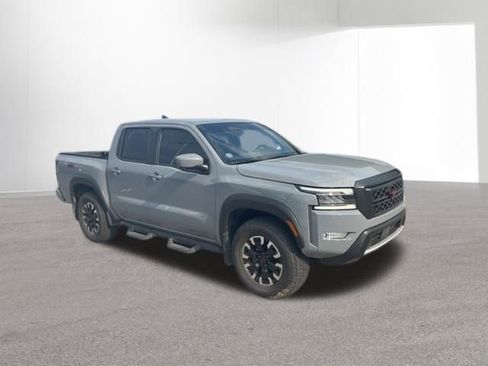 Used 2023 Nissan Frontier PRO-4X w/ Pro Convenience Package image 3