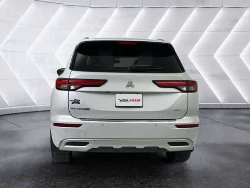 Used 2023 Mitsubishi Outlander SEL AWD/4WD image 5