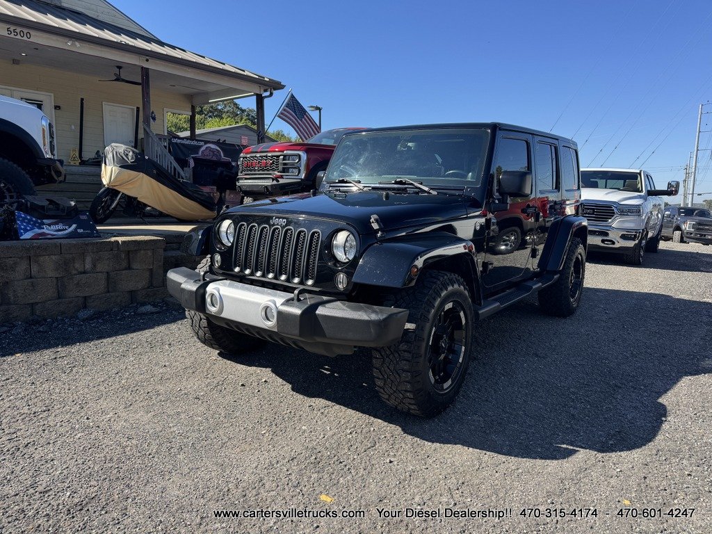 Used 2014 Jeep Wrangler Unlimited Sahara w/ Connectivity Group AWD/4WD image 2