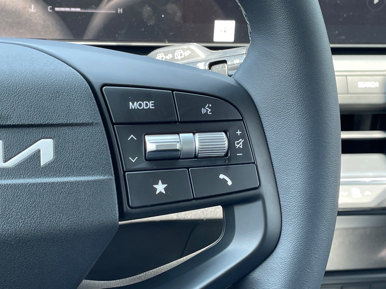 New 2026 Kia K4 EX FWD image 14
