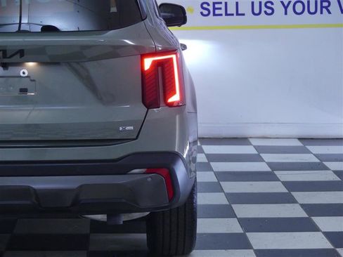Used 2025 Kia Sorento SX AWD/4WD image 38