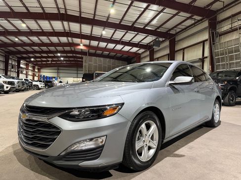 Used 2024 Chevrolet Malibu LT FWD image 9