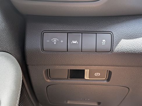 Used 2023 Hyundai Santa Fe SE FWD image 23