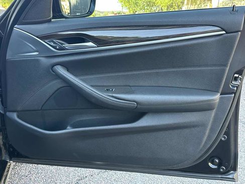 Used 2019 BMW 530i image 40