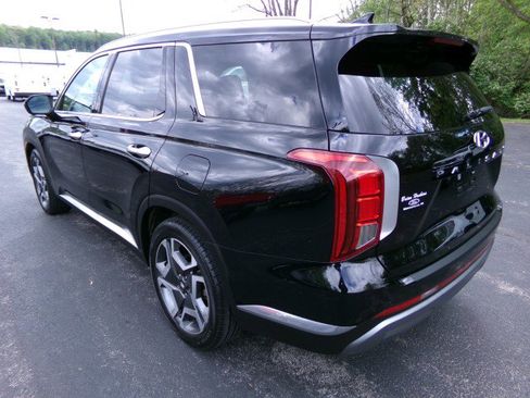 Used 2023 Hyundai Palisade Limited w/ Cargo Package AWD/4WD image 7