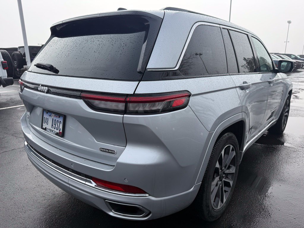 New 2025 Jeep Grand Cherokee Overland AWD/4WD image 3