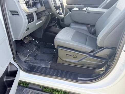Used 2026 Ford F250 XLT AWD/4WD image 16