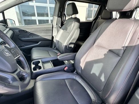 Used 2024 Honda Odyssey Sport image 5