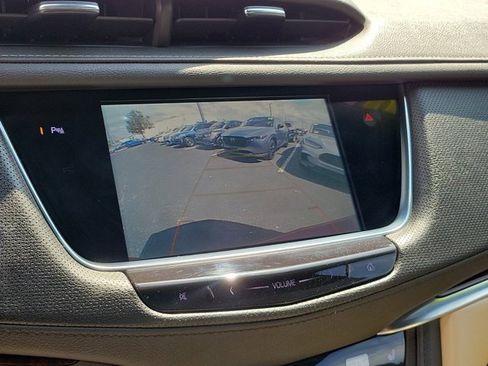 Used 2018 Cadillac XT5 Luxury w/ Driver Awareness Package image 28