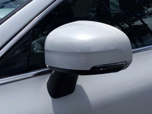 Used 2022 Volvo XC60 B5 Momentum w/ Advanced Package image 12