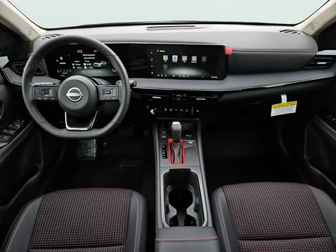 New 2026 Nissan Kicks SR w/ Cold Weather Package FWD image 14