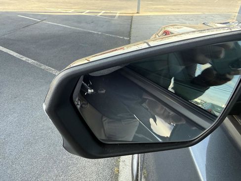 Used 2022 GMC Terrain Denali w/ Denali Premium Package image 8