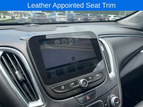 Used 2016 Chevrolet Malibu LT w/ Leather Package FWD image 21