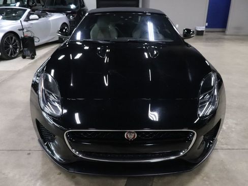 Used 2019 Jaguar F-TYPE Convertible image 15