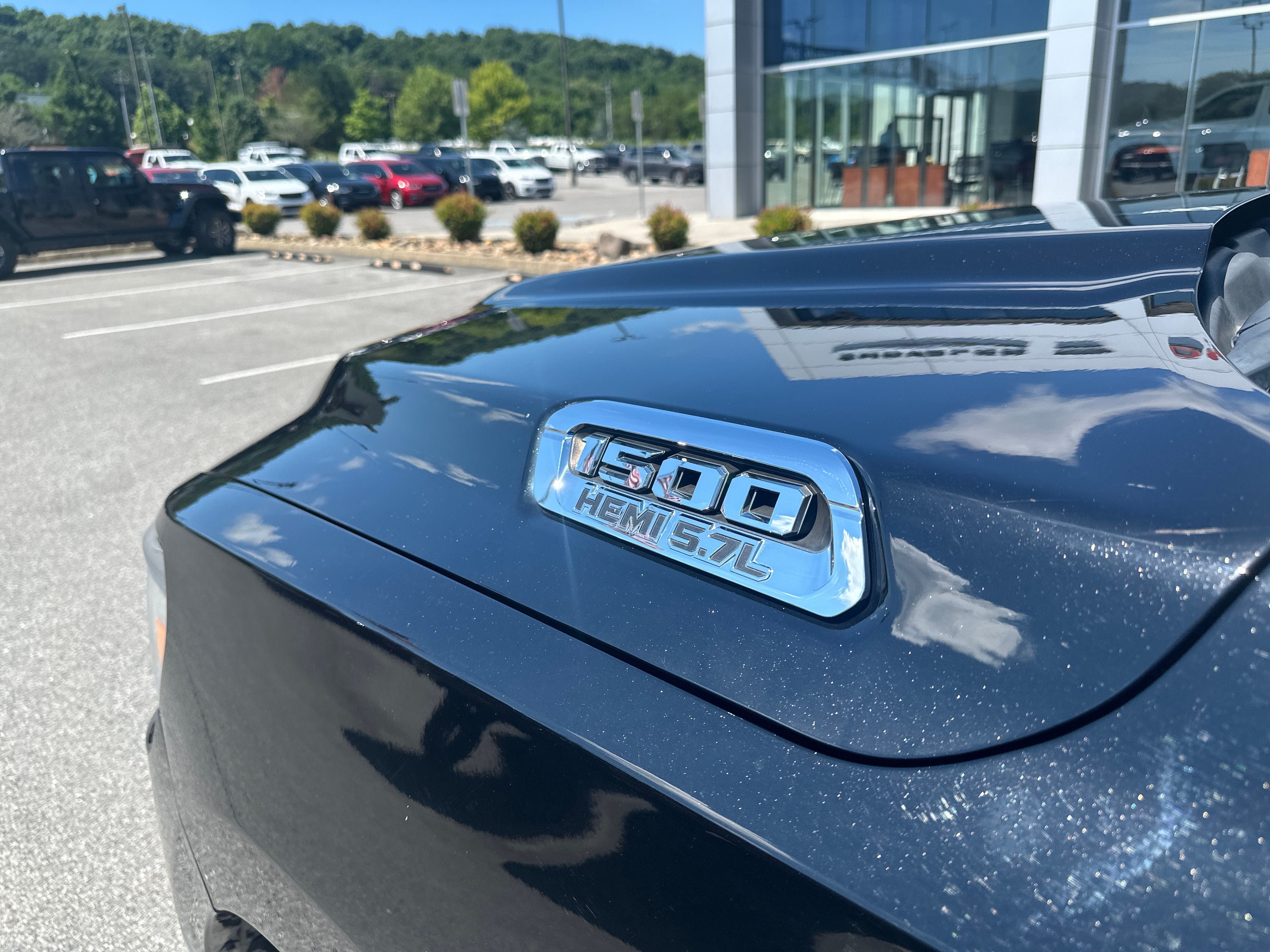 Used 2020 RAM 1500 Big Horn AWD/4WD image 12