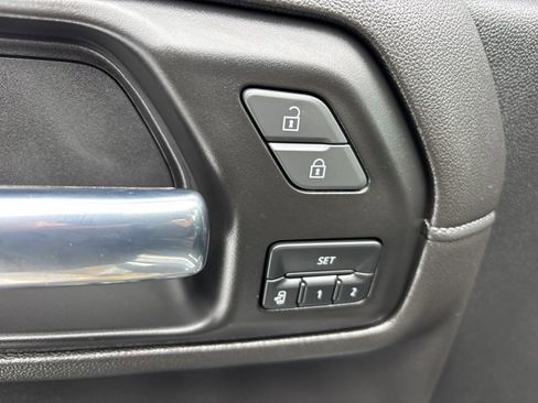 Used 2022 Chevrolet Silverado 2500 LTZ w/ LTZ Plus Package image 22