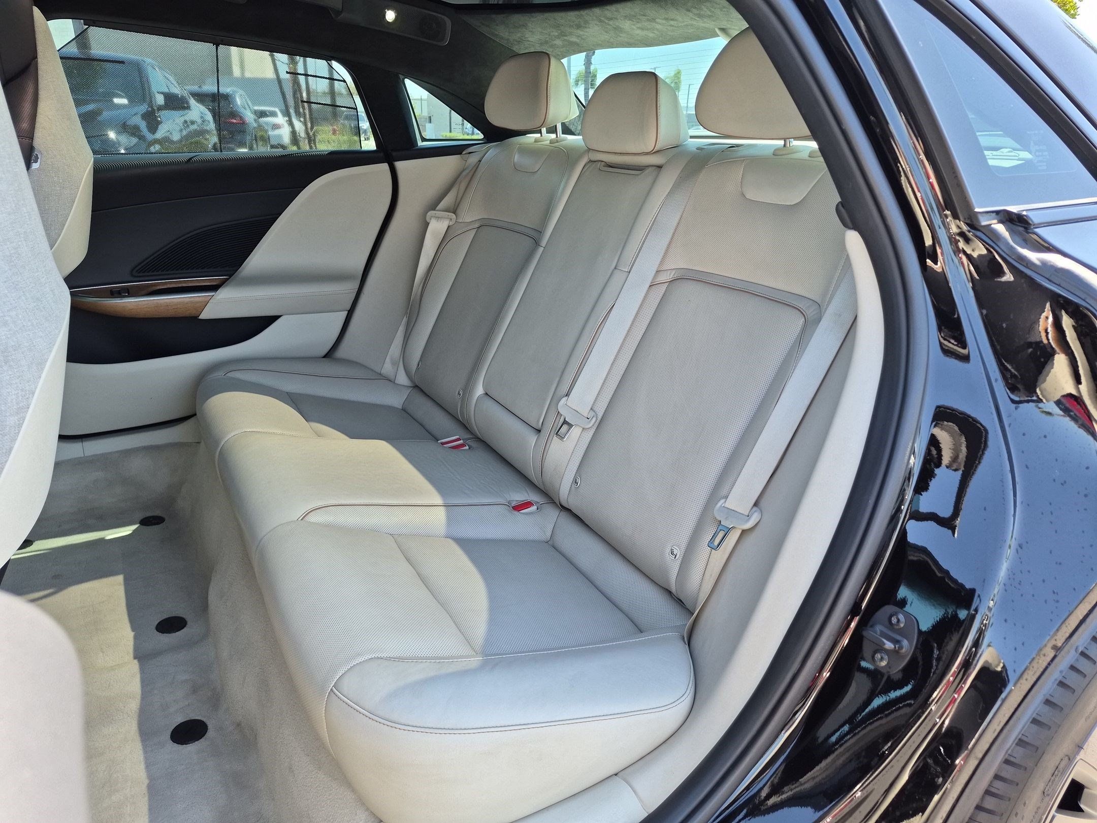 Used 2023 Lucid Air Touring AWD/4WD image 31