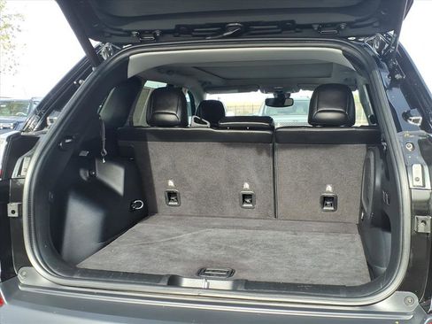 Used 2020 Jeep Cherokee Latitude Plus image 16