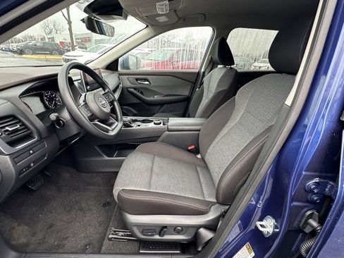 Certified 2023 Nissan Rogue SV image 24
