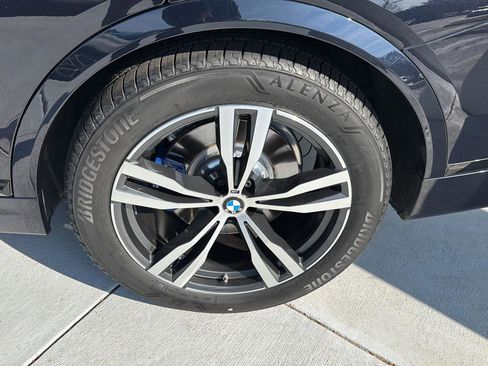 Certified 2023 BMW X7 xDrive40i w/ M Sport Package image 33