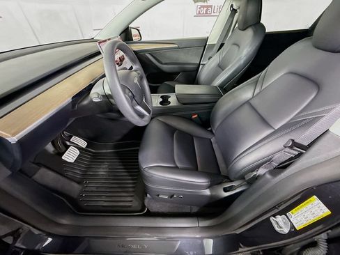Used 2024 Tesla Model Y Performance AWD/4WD image 24