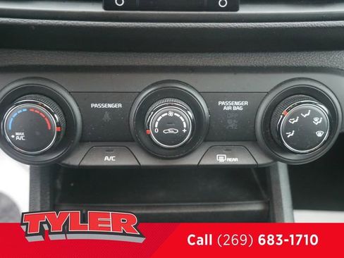 Used 2021 Kia Forte LXS image 29