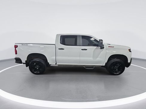Used 2019 Chevrolet Silverado 1500 LT Trail Boss AWD/4WD image 2
