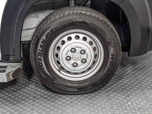 Used 2025 RAM ProMaster 2500 w/ U-Haul Equipment Group FWD image 30