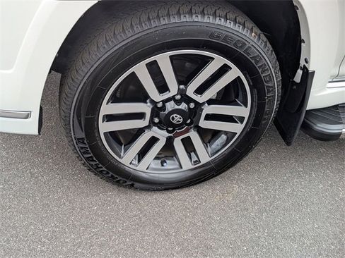 Used 2023 Toyota 4Runner Limited image 10