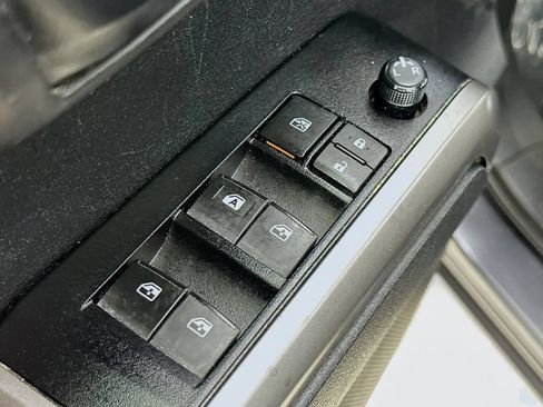 Used 2023 Toyota Tacoma SR5 RWD image 20
