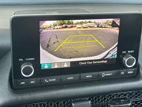 Used 2023 Honda HR-V LX image 19