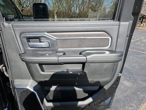 Used 2025 RAM 2500 Laramie image 16