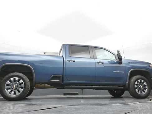 Used 2024 Chevrolet Silverado 2500 Custom w/ Custom Value Package image 45