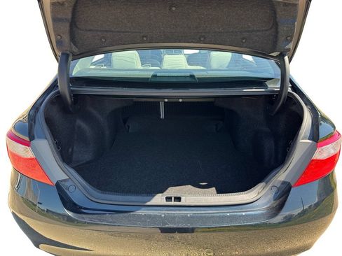 Certified 2016 Toyota Camry XLE FWD image 19