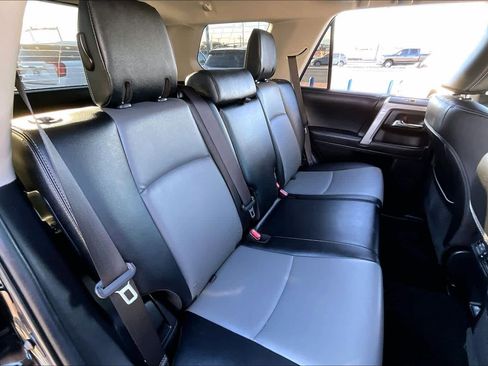 Used 2022 Toyota 4Runner SR5 Premium w/ Moonroof Package image 18