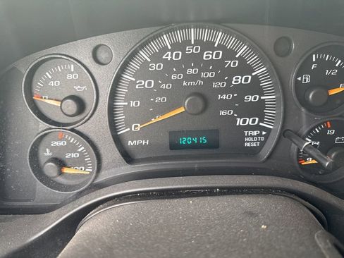 Used 2007 Chevrolet Express 3500 Extended w/ Power and Light Package image 11