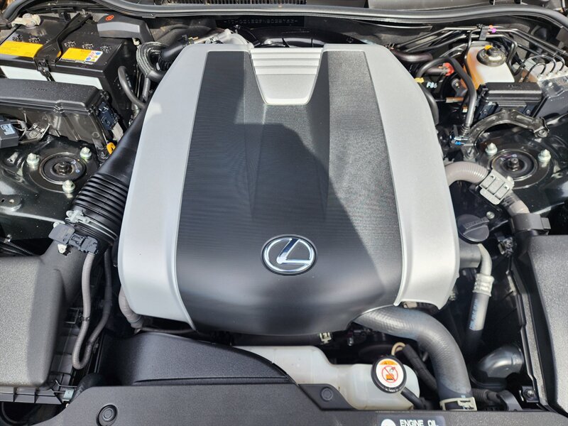 Used 2022 Lexus IS 350 F Sport w/ Navigation Package AWD/4WD image 12