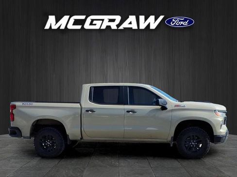 Used 2023 Chevrolet Silverado 1500 Custom Trail Boss image 5