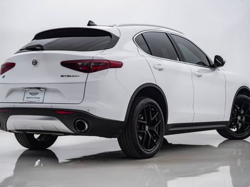 Used 2018 Alfa Romeo Stelvio Ti AWD/4WD image 9