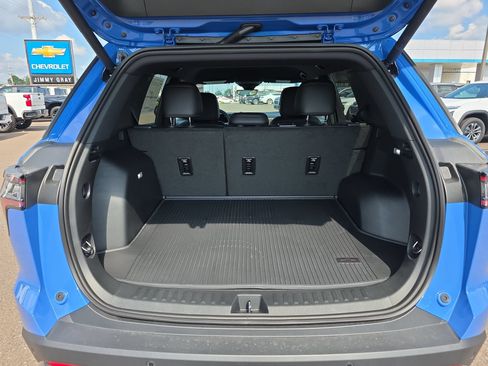 New 2027 Chevrolet Equinox ACTIV w/ Safety and Technology Package AWD/4WD image 13