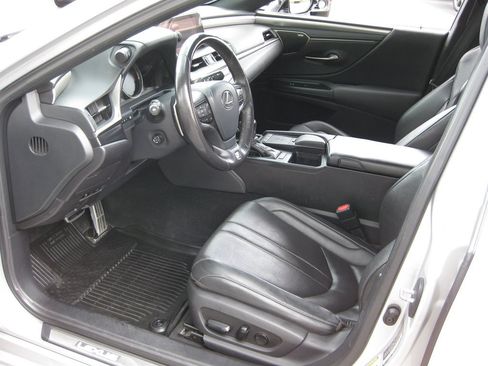 Used 2020 Lexus ES 350 F Sport w/ Accessory Package FWD image 10