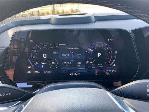 Used 2025 Chevrolet Tahoe Z71 image 25